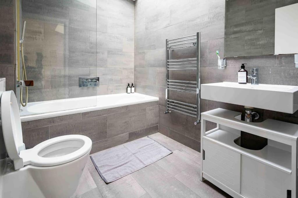 Sweet 3Brs House Close To Oxford & Soho London Exterior foto